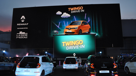 Fuse, TF1 Live, Unify et TF1 Factory pour Renault – « Twingo drive-in » 