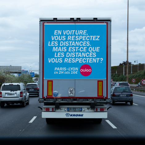 Rosa Paris pour Ouigo – « The Traffic Jam Hack » 