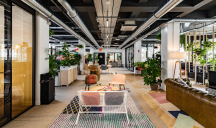 Pixelis en interne – « Centvingtsept by pixelis, locaux de l’agence et lieu créatif au service de la transformation des marques »